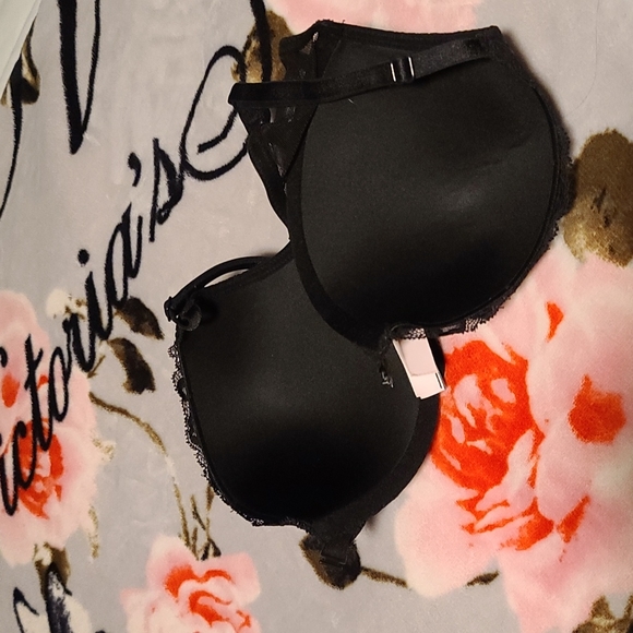 Victoria's Secret Black Lace Front Closure Razorback Bra 34 C - Picture 11 of 12